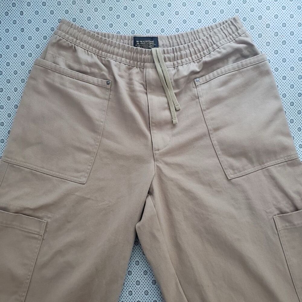 Nike Life Men's Size L Premium Twill Multi Pockets Cargo Pants Khaki HJ0643-297 - Picture 11 of 12